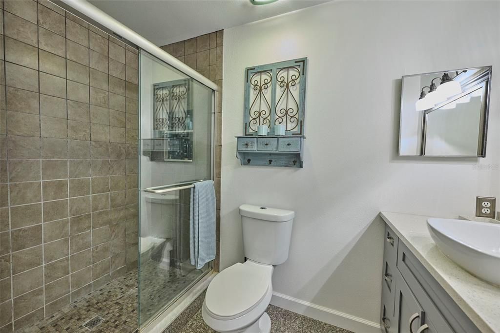 Active With Contract: $289,000 (3 beds, 2 baths, 1186 Square Feet)