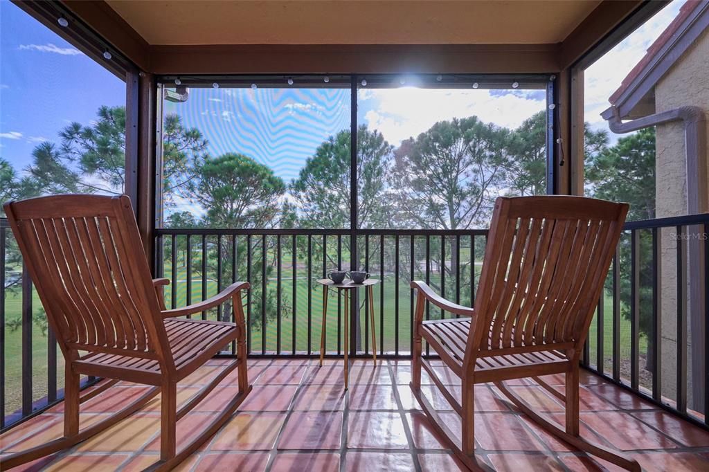 Active With Contract: $289,000 (3 beds, 2 baths, 1186 Square Feet)