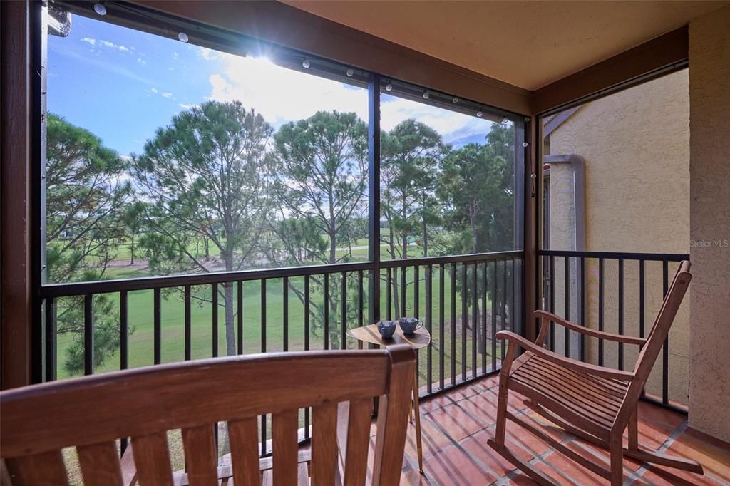 Active With Contract: $289,000 (3 beds, 2 baths, 1186 Square Feet)