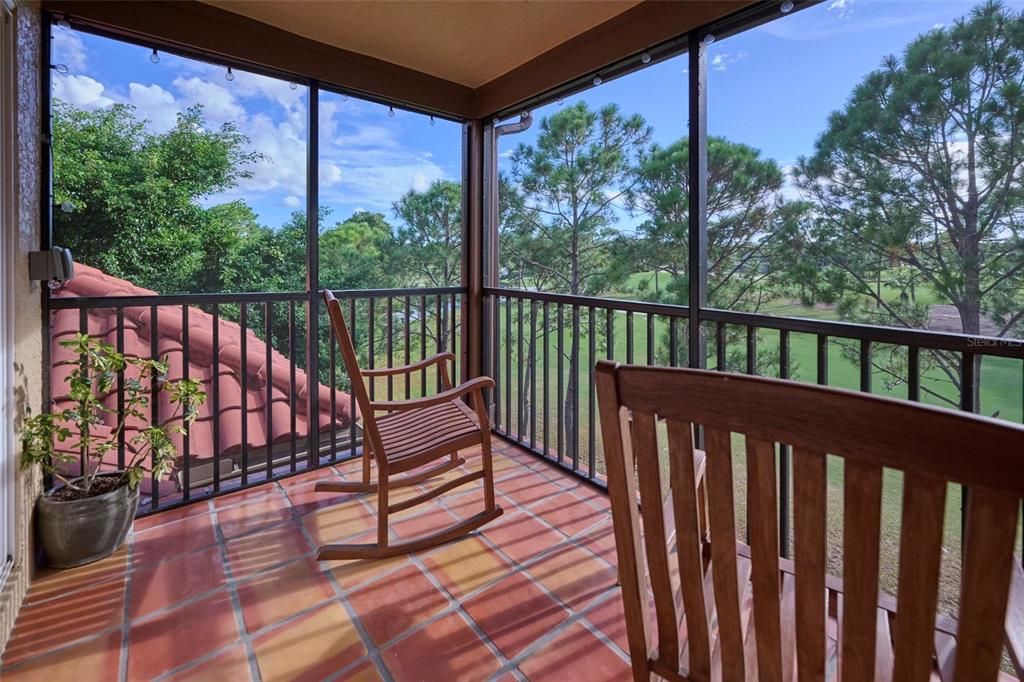 Active With Contract: $289,000 (3 beds, 2 baths, 1186 Square Feet)