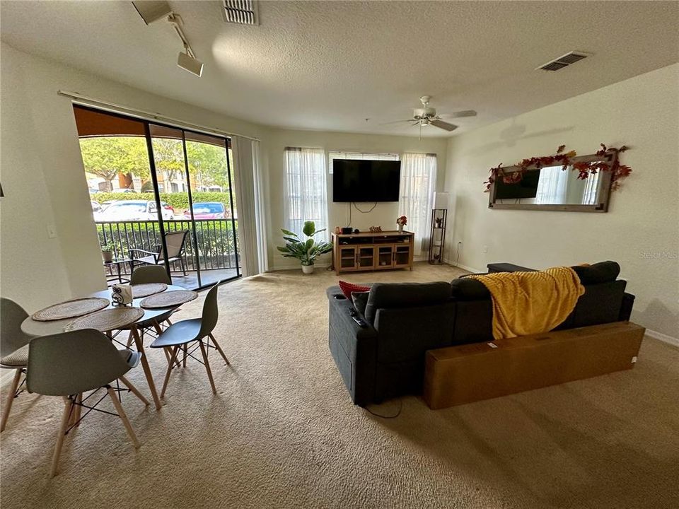 For Rent: $1,550 (2 beds, 2 baths, 1138 Square Feet)