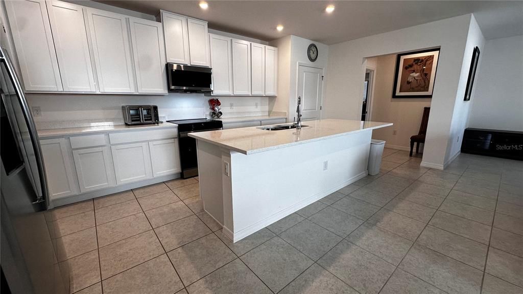 For Sale: $419,000 (4 beds, 2 baths, 2151 Square Feet)