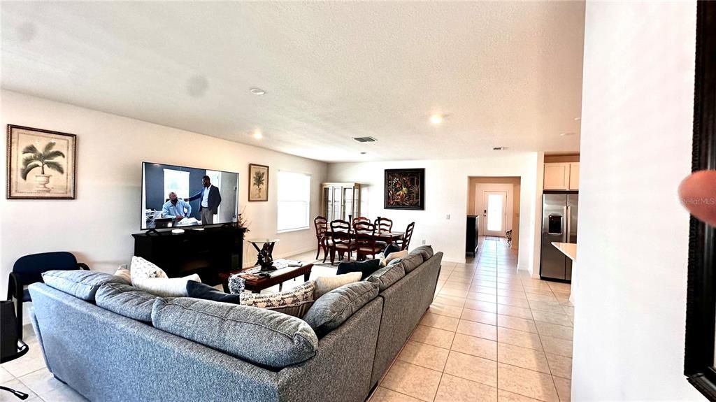 For Sale: $419,000 (4 beds, 2 baths, 2151 Square Feet)