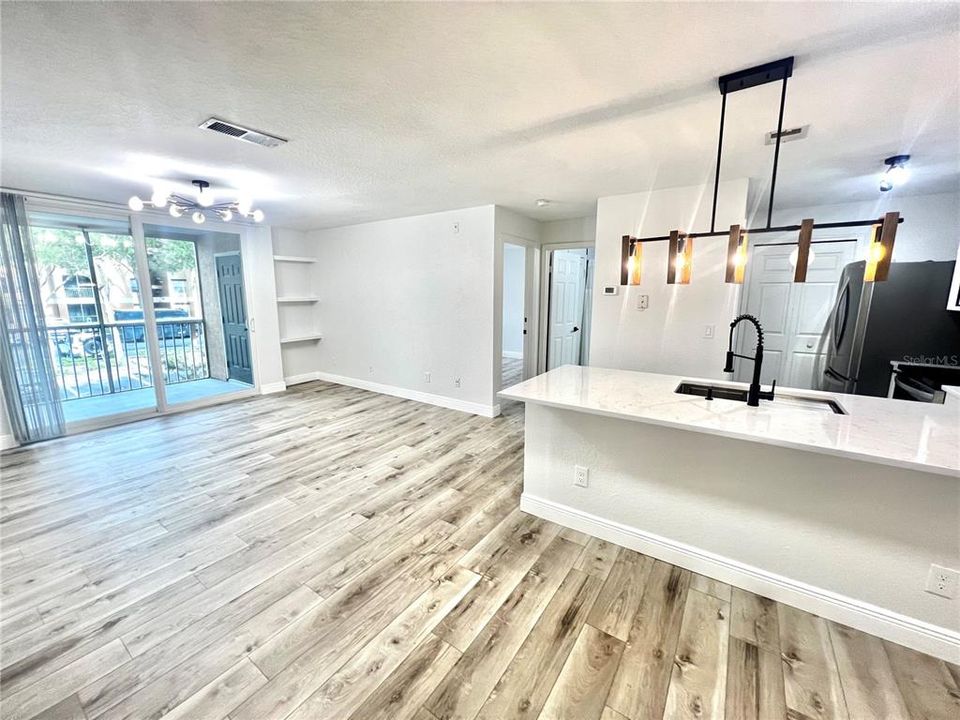 For Rent: $1,875 (2 beds, 2 baths, 1003 Square Feet)