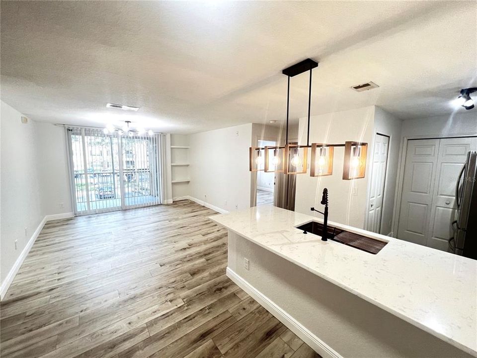 For Rent: $1,875 (2 beds, 2 baths, 1003 Square Feet)