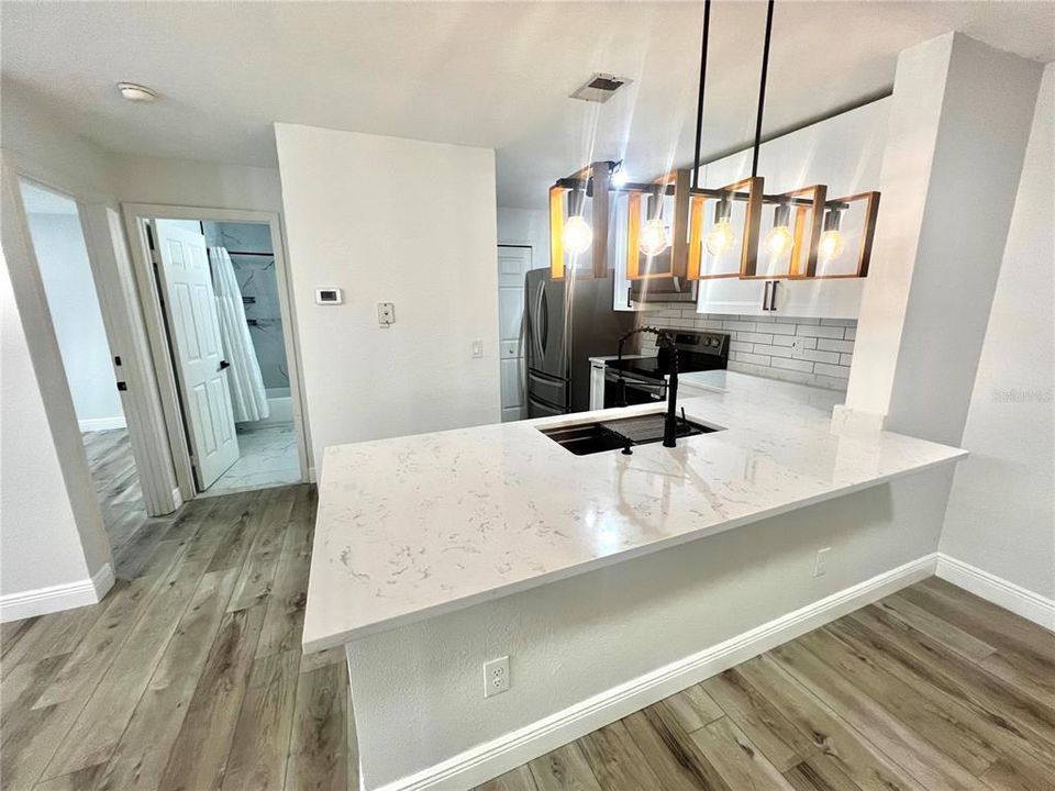 For Rent: $1,875 (2 beds, 2 baths, 1003 Square Feet)