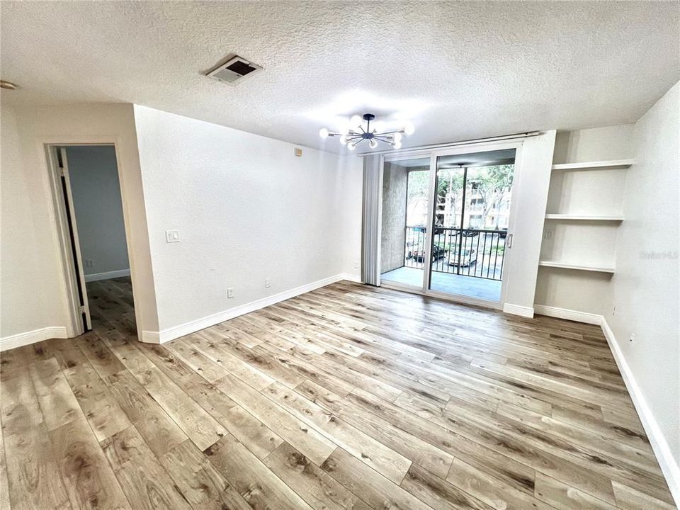 For Rent: $1,875 (2 beds, 2 baths, 1003 Square Feet)