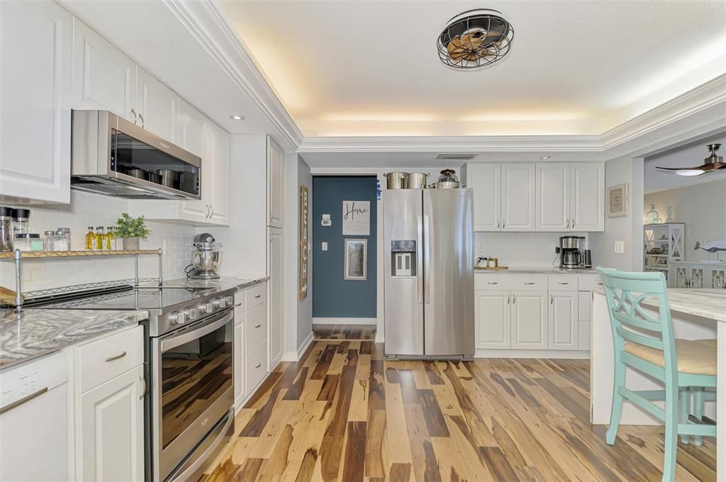 For Sale: $885,000 (3 beds, 2 baths, 2035 Square Feet)