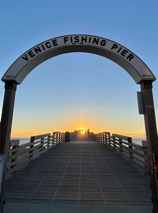 For Sale: $885,000 (3 beds, 2 baths, 2035 Square Feet)