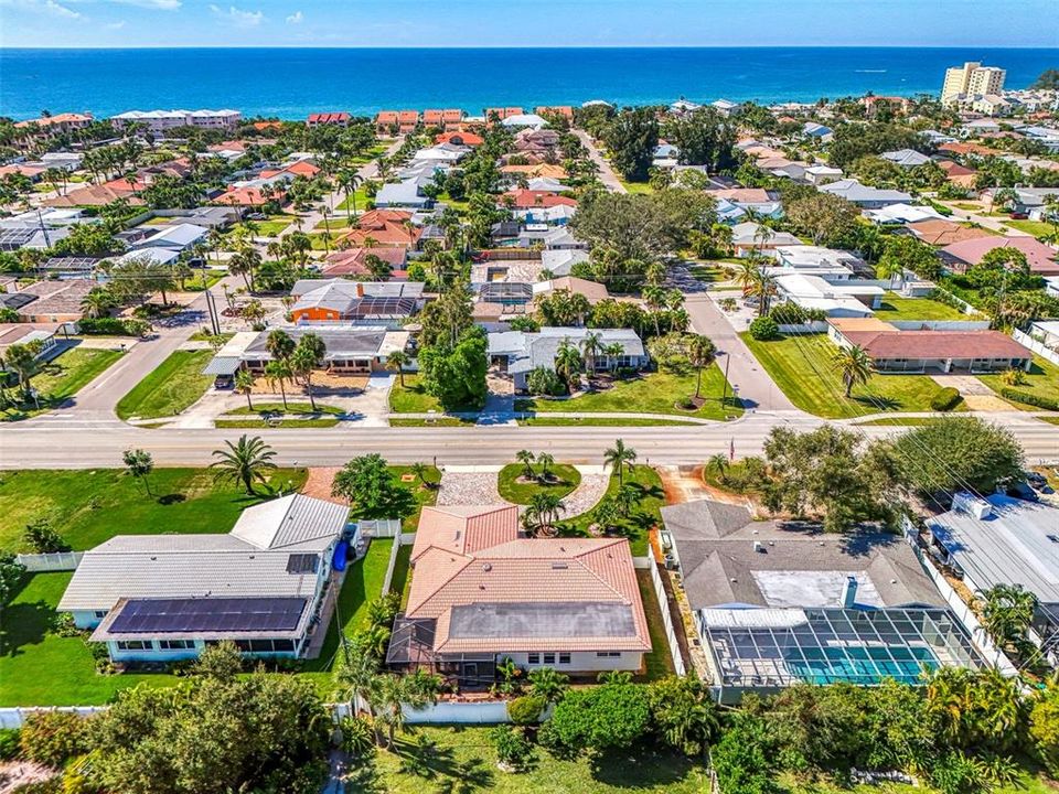 For Sale: $885,000 (3 beds, 2 baths, 2035 Square Feet)