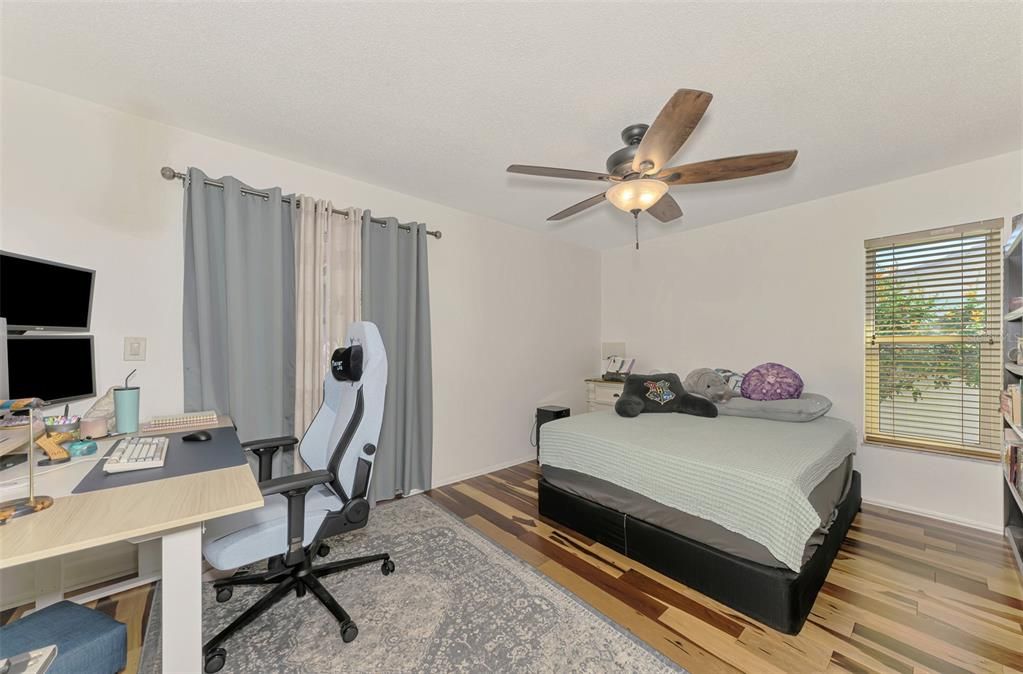 For Sale: $885,000 (3 beds, 2 baths, 2035 Square Feet)