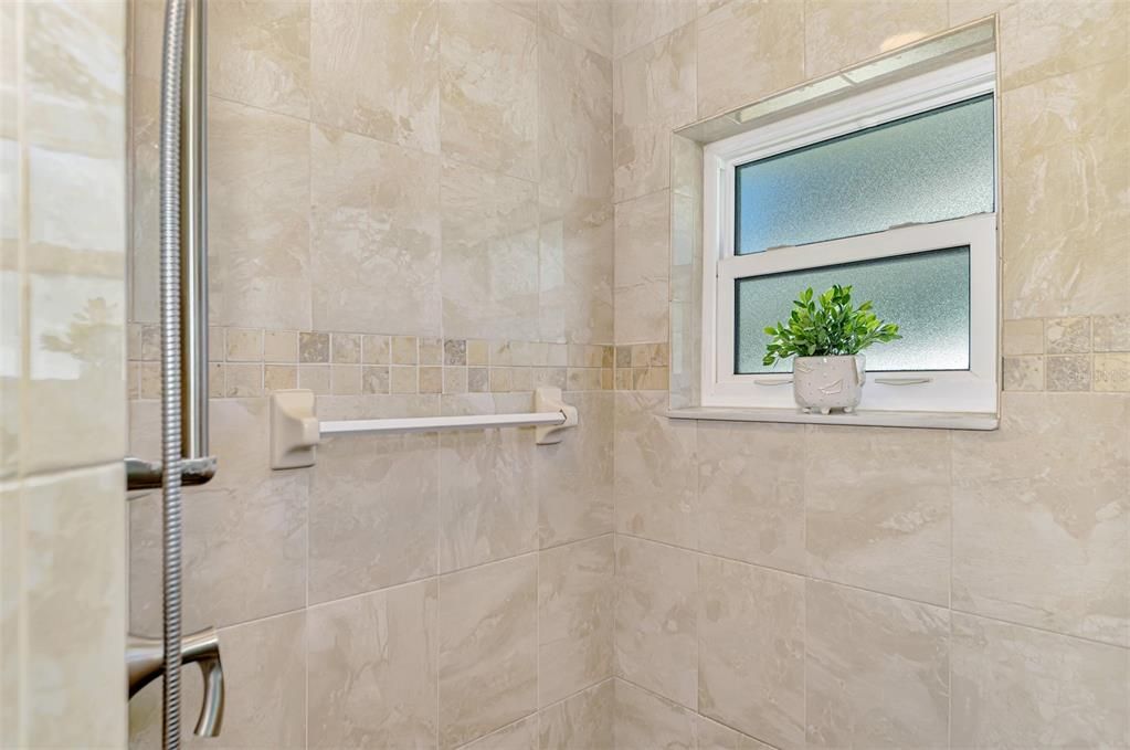 For Sale: $885,000 (3 beds, 2 baths, 2035 Square Feet)