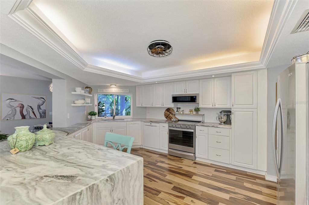 For Sale: $885,000 (3 beds, 2 baths, 2035 Square Feet)