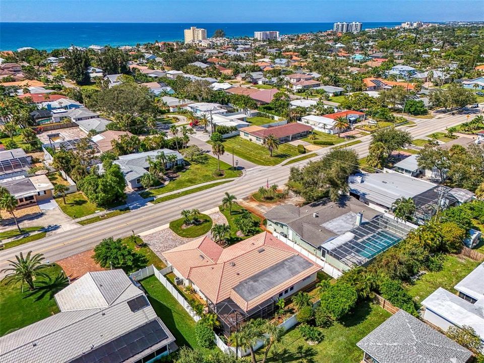 For Sale: $885,000 (3 beds, 2 baths, 2035 Square Feet)