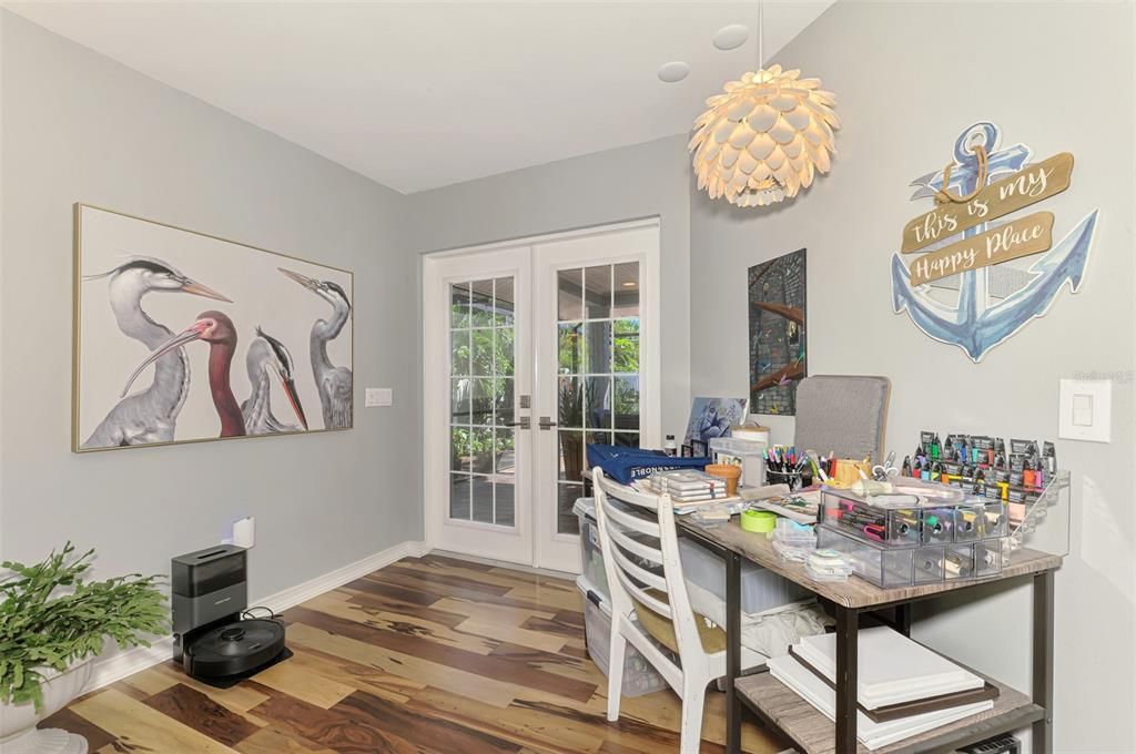 For Sale: $885,000 (3 beds, 2 baths, 2035 Square Feet)