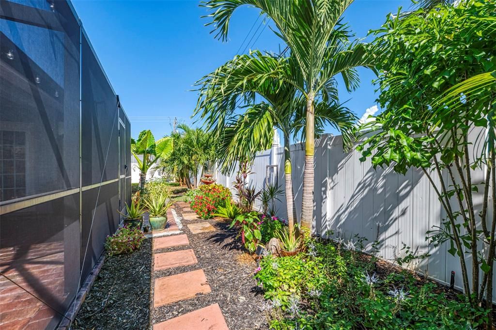 For Sale: $885,000 (3 beds, 2 baths, 2035 Square Feet)