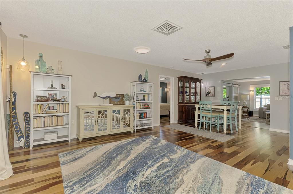 For Sale: $885,000 (3 beds, 2 baths, 2035 Square Feet)