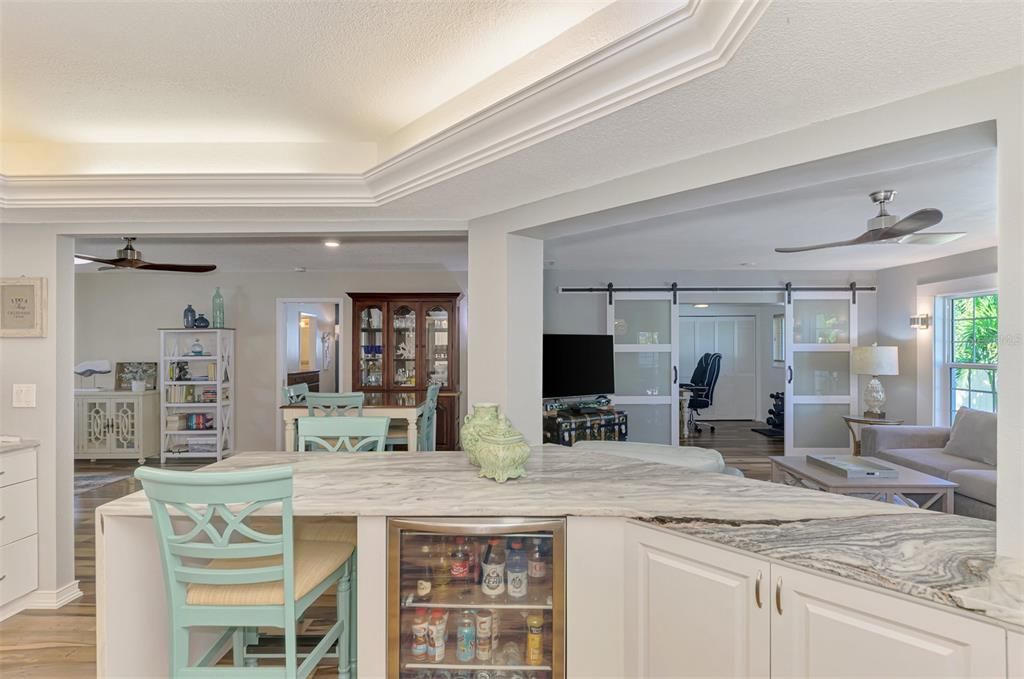 For Sale: $885,000 (3 beds, 2 baths, 2035 Square Feet)