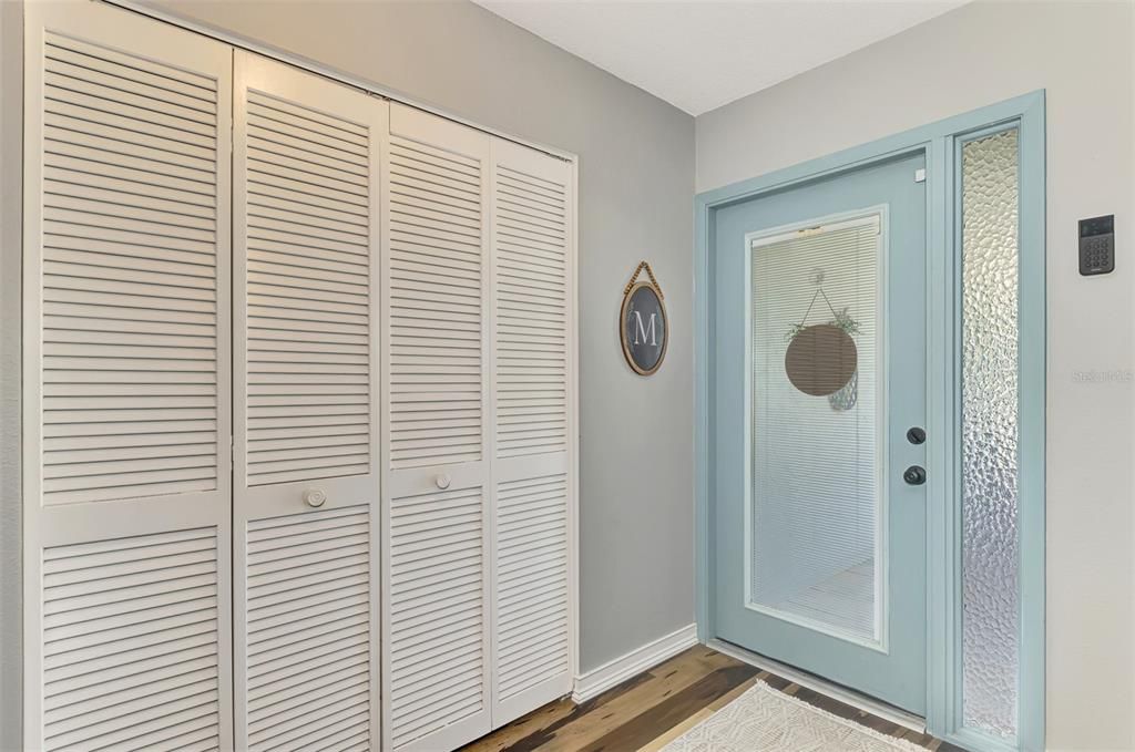 For Sale: $885,000 (3 beds, 2 baths, 2035 Square Feet)