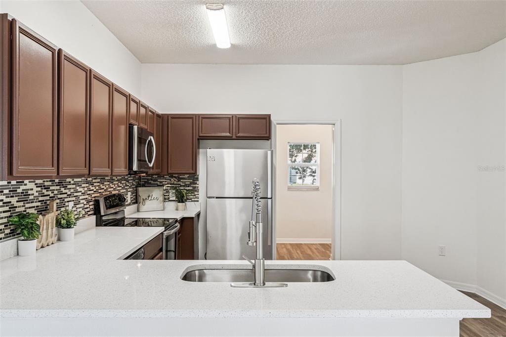 For Sale: $315,000 (4 beds, 2 baths, 1731 Square Feet)