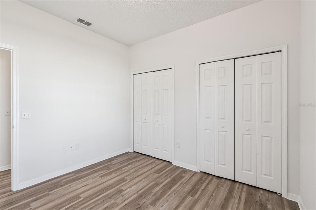 For Sale: $315,000 (4 beds, 2 baths, 1731 Square Feet)