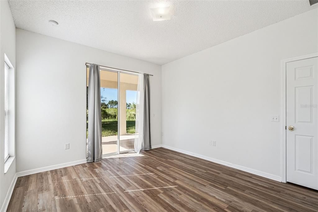 For Sale: $315,000 (4 beds, 2 baths, 1731 Square Feet)