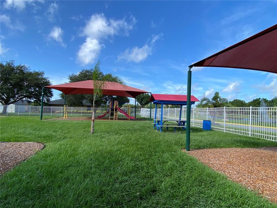 For Sale: $315,000 (4 beds, 2 baths, 1731 Square Feet)