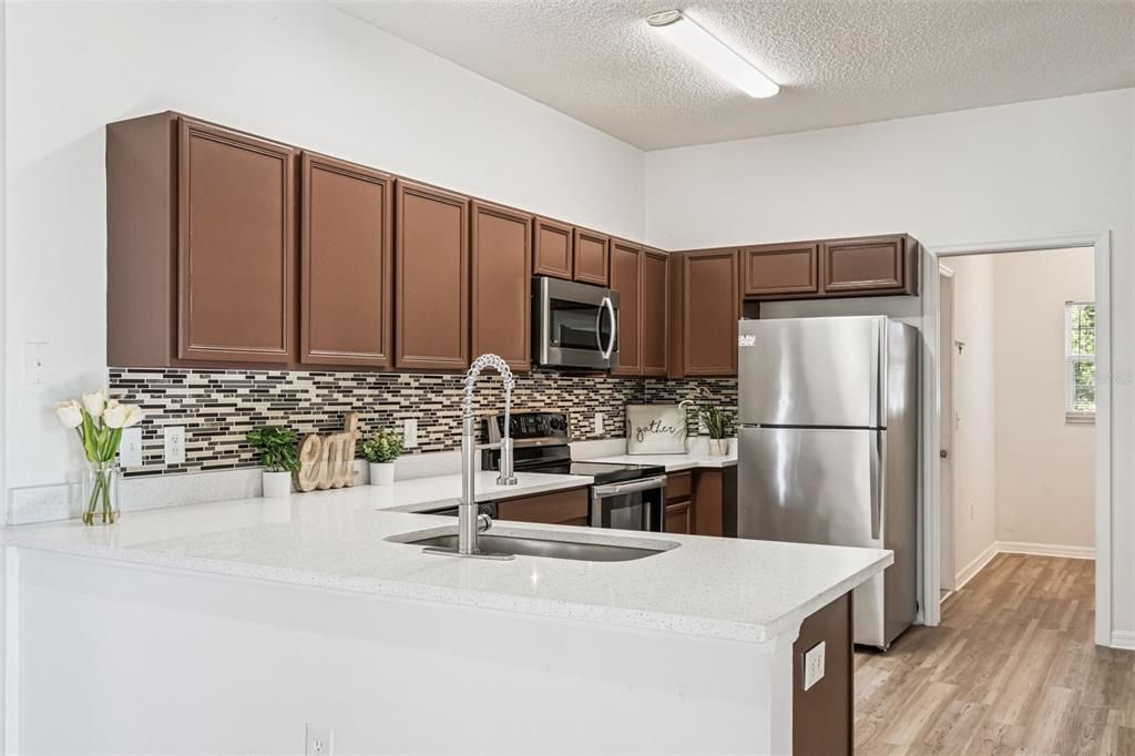 For Sale: $315,000 (4 beds, 2 baths, 1731 Square Feet)