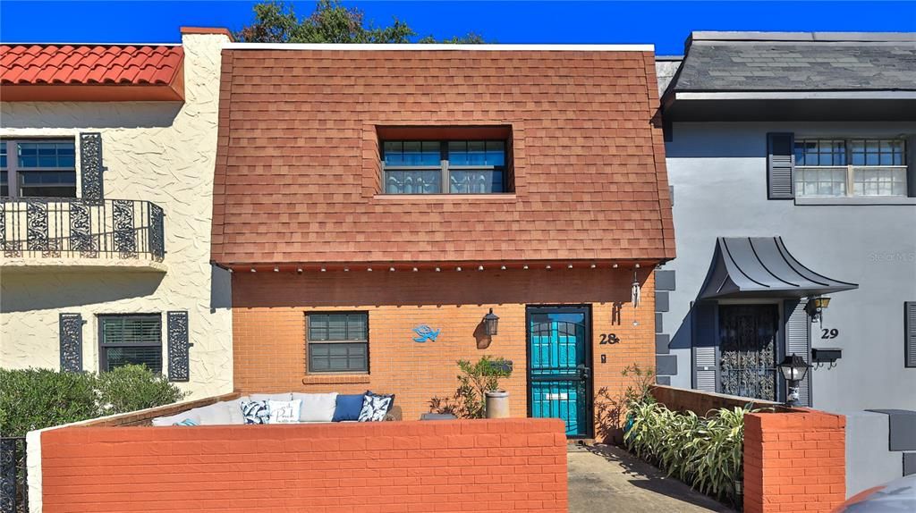 待售: $229,000 (2 贝兹, 1 浴室, 1320 平方英尺)