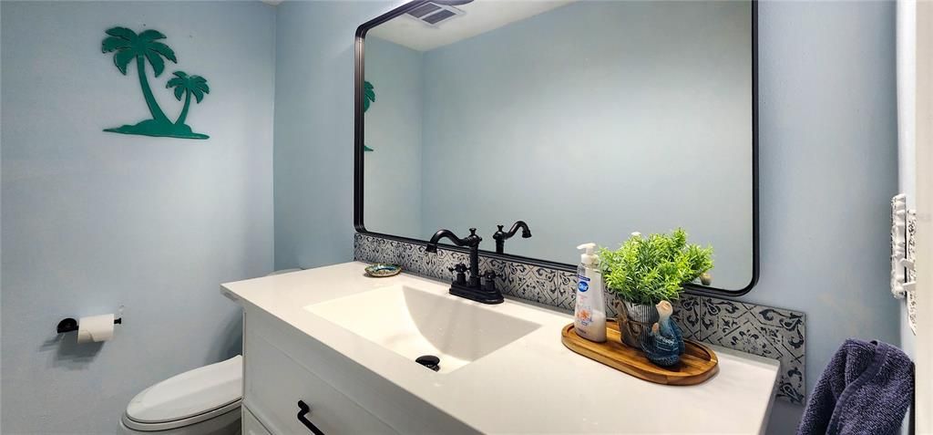 待售: $229,000 (2 贝兹, 1 浴室, 1320 平方英尺)