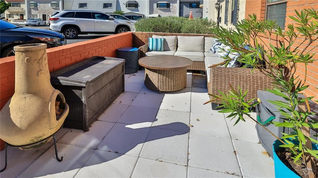 待售: $229,000 (2 贝兹, 1 浴室, 1320 平方英尺)