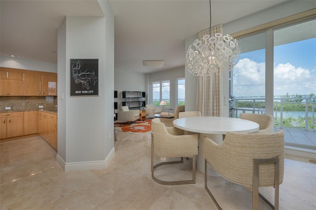 待售: $2,450,000 (3 贝兹, 3 浴室, 3242 平方英尺)