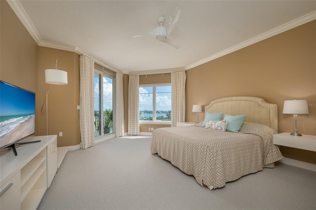 待售: $2,450,000 (3 贝兹, 3 浴室, 3242 平方英尺)