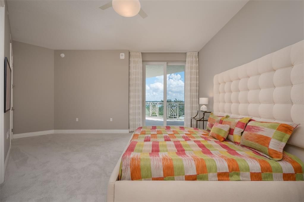 待售: $2,450,000 (3 贝兹, 3 浴室, 3242 平方英尺)