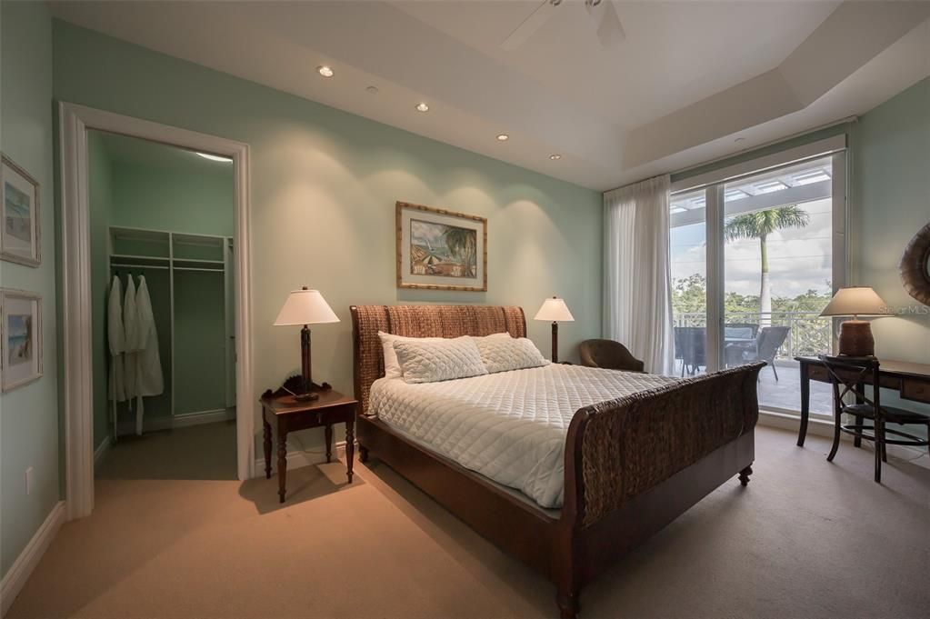 待售: $2,450,000 (3 贝兹, 3 浴室, 3242 平方英尺)