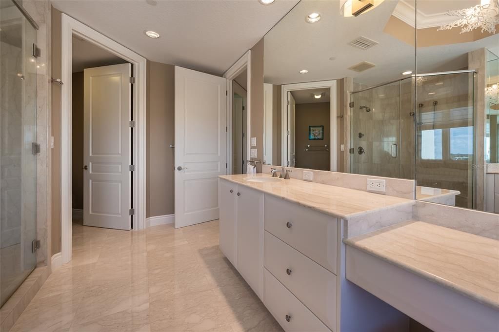 待售: $2,450,000 (3 贝兹, 3 浴室, 3242 平方英尺)