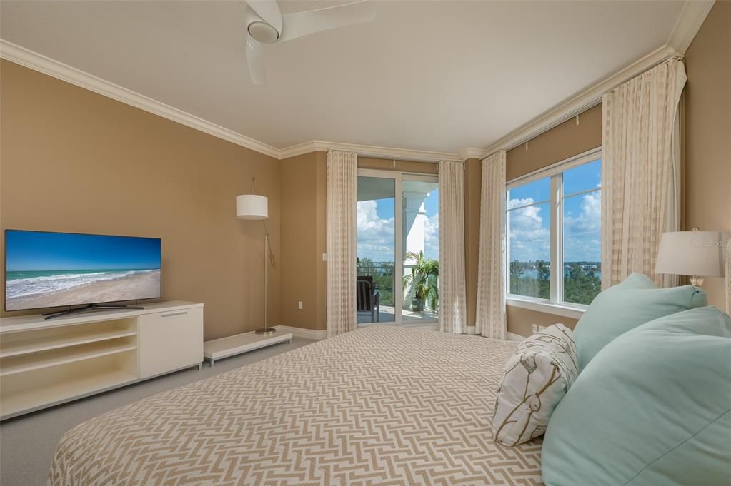 待售: $2,450,000 (3 贝兹, 3 浴室, 3242 平方英尺)