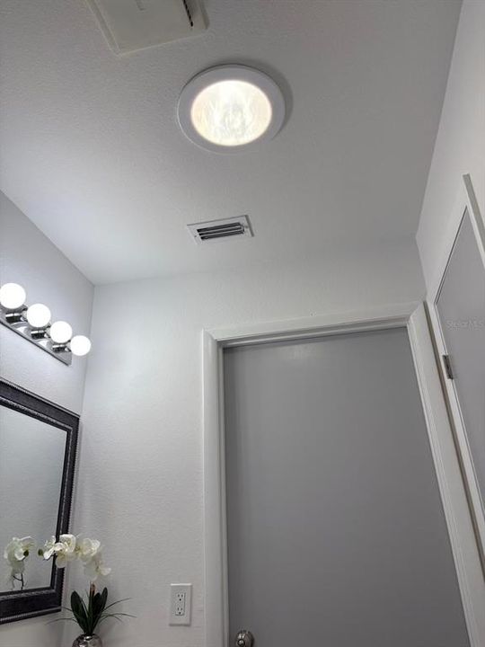 Active With Contract: $224,790 (2 beds, 2 baths, 1024 Square Feet)