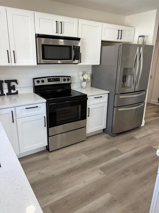 Active With Contract: $224,790 (2 beds, 2 baths, 1024 Square Feet)