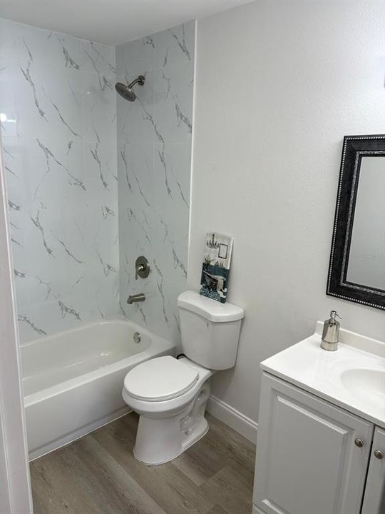 Active With Contract: $224,790 (2 beds, 2 baths, 1024 Square Feet)