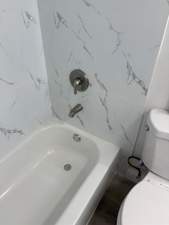 Active With Contract: $224,790 (2 beds, 2 baths, 1024 Square Feet)