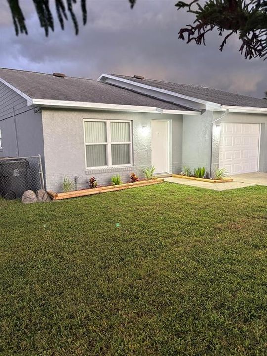 Active With Contract: $224,790 (2 beds, 2 baths, 1024 Square Feet)