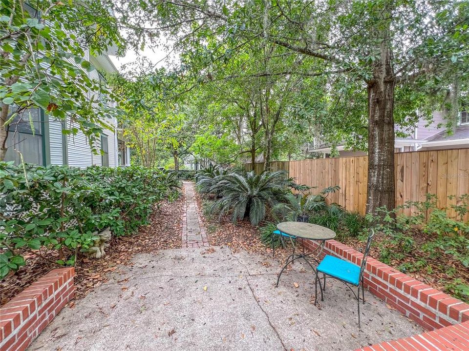 For Sale: $832,000 (4 beds, 2 baths, 2404 Square Feet)