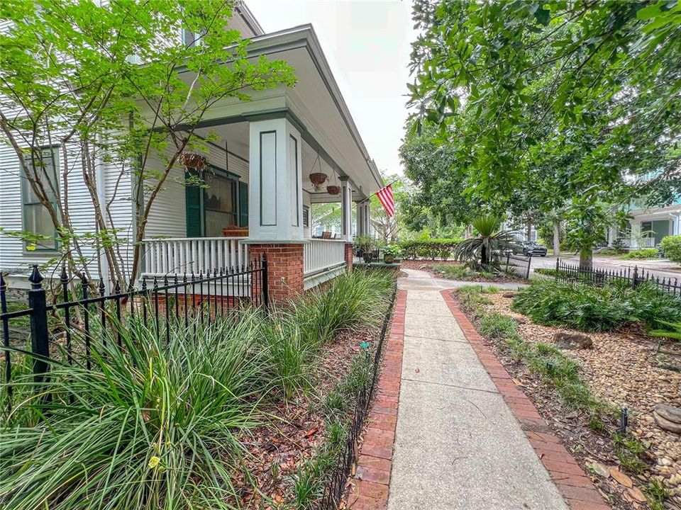 For Sale: $832,000 (4 beds, 2 baths, 2404 Square Feet)