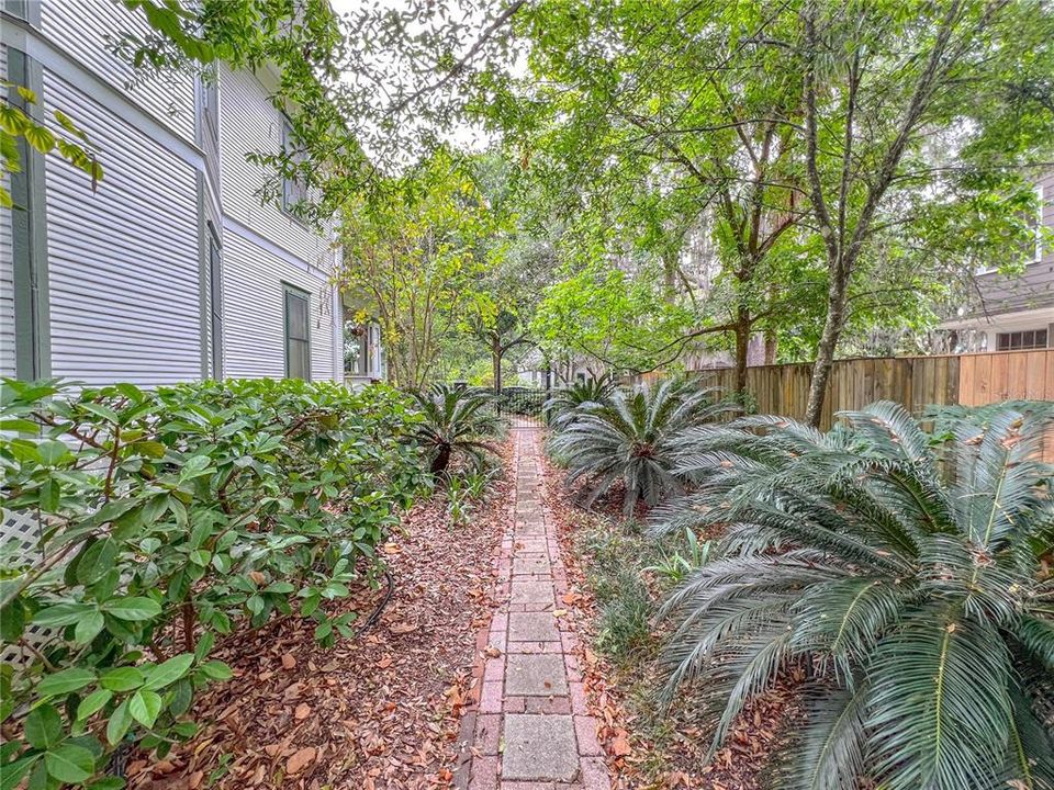 For Sale: $832,000 (4 beds, 2 baths, 2404 Square Feet)