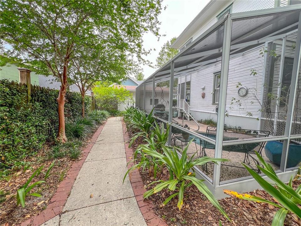 For Sale: $832,000 (4 beds, 2 baths, 2404 Square Feet)