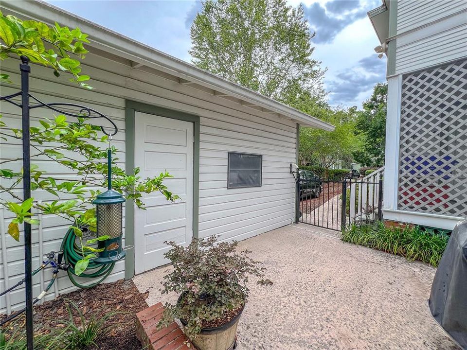 For Sale: $832,000 (4 beds, 2 baths, 2404 Square Feet)