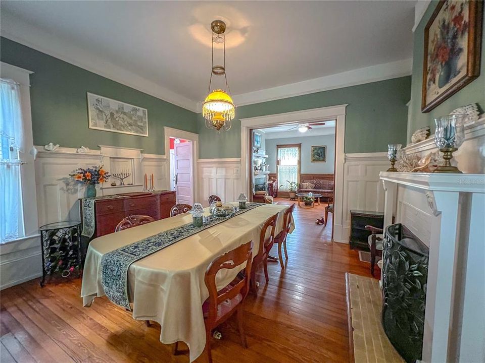 For Sale: $832,000 (4 beds, 2 baths, 2404 Square Feet)