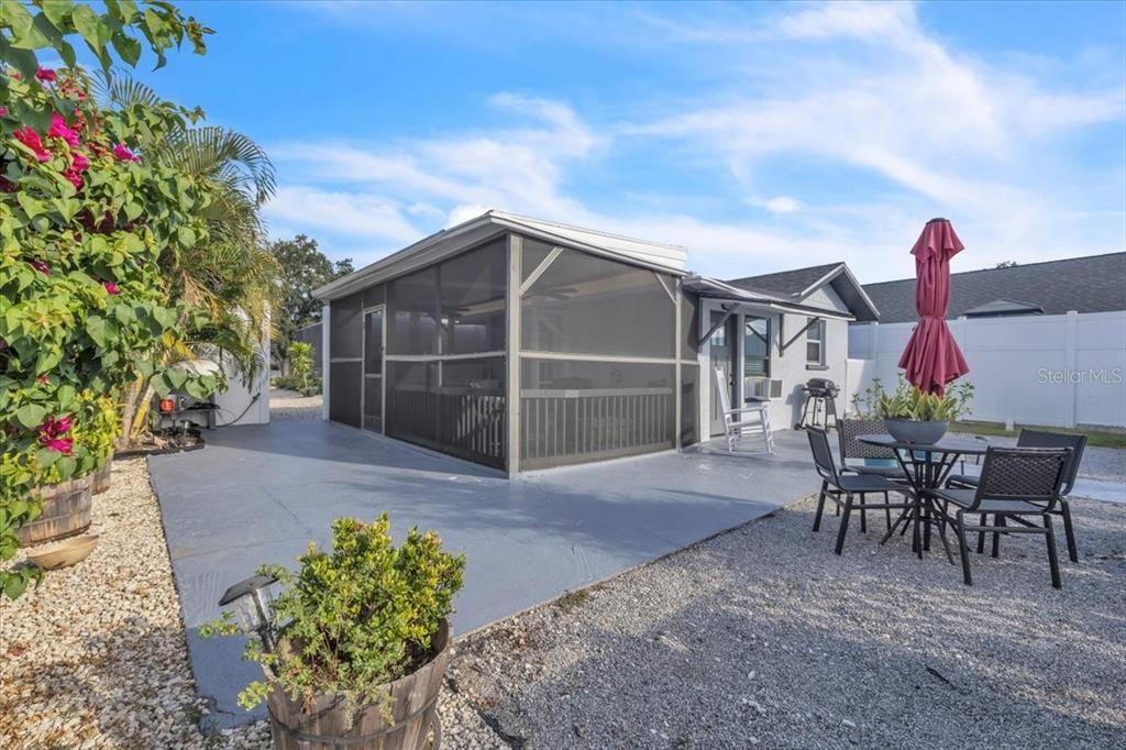 En Venta: $999,900 (6 camas, 5 baños, 3963 Pies cuadrados)