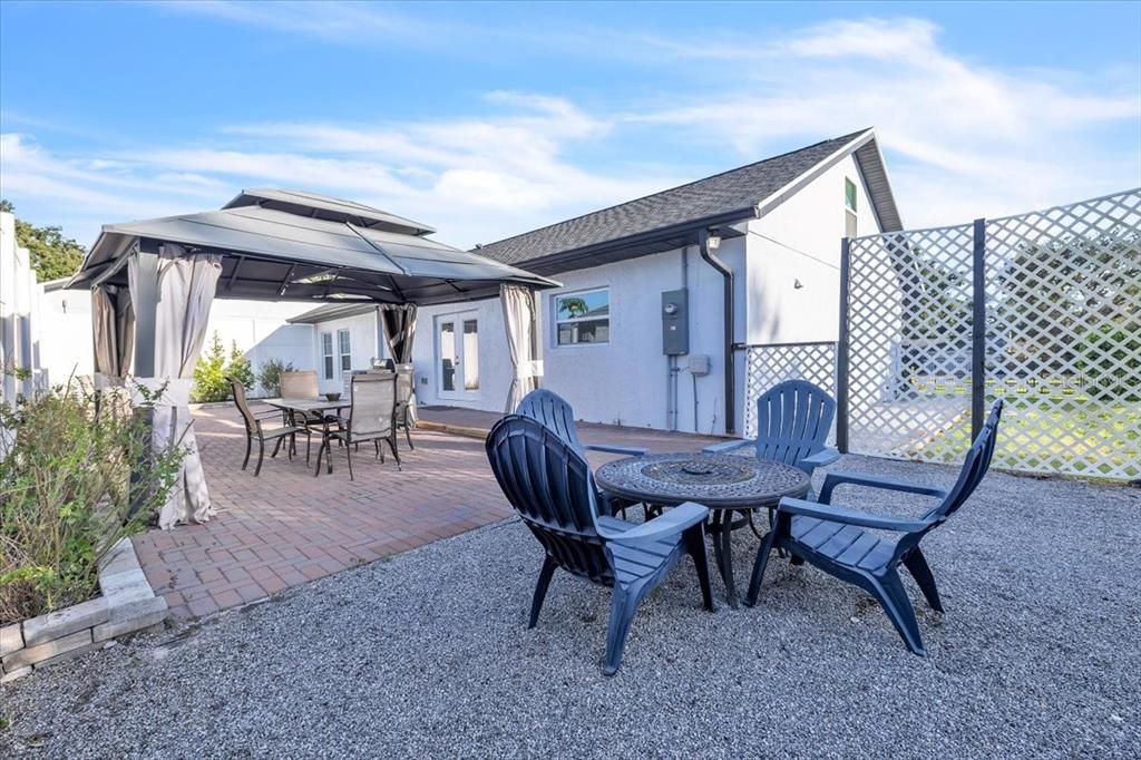 En Venta: $999,900 (6 camas, 5 baños, 3963 Pies cuadrados)